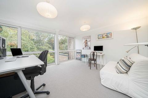 4 bedroom end of terrace house for sale, Cole Park Road, Twickenham TW1