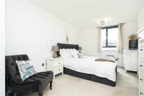 2 bedroom flat for sale, Wapping Lane, London E1W