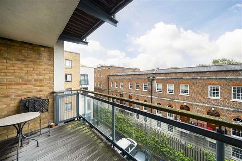 2 bedroom flat for sale, Wapping Lane, London E1W