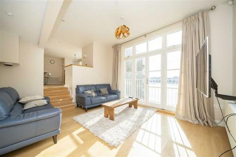 5 bedroom end of terrace house for sale, Narrow Street, London E14