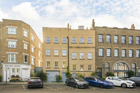 5 bedroom end of terrace house for sale, Narrow Street, London E14