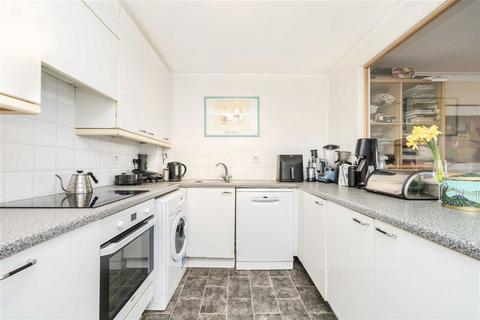 2 bedroom flat for sale, Jardine Road, London E1W