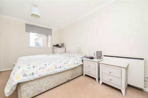 2 bedroom flat for sale, Jardine Road, London E1W