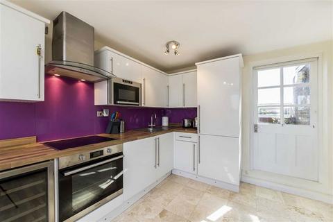 2 bedroom flat to rent, Burr Close, London E1W