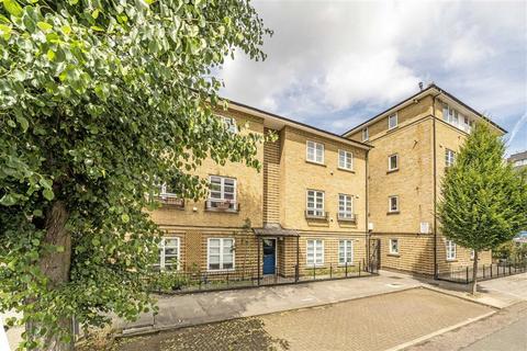 2 bedroom flat for sale, Hainton Close, London E1