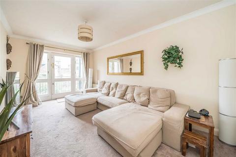 2 bedroom flat for sale, Hainton Close, London E1