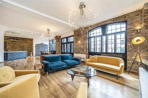 4 bedroom flat for sale, Telfords Yard, London E1W