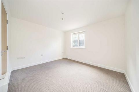 2 bedroom flat for sale, Morton Close, London E1