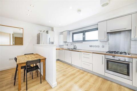 2 bedroom flat for sale, Watney Street, London E1