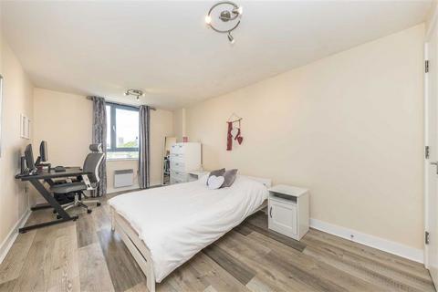 1 bedroom flat for sale, Wapping Lane, London E1W