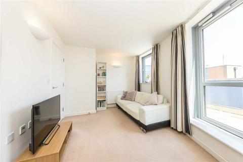 1 bedroom flat for sale, Cable Street, London E1W