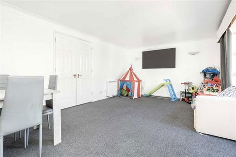 1 bedroom flat for sale, Jardine Road, London E1W