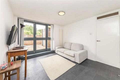 2 bedroom flat for sale, Burr Close, London E1W