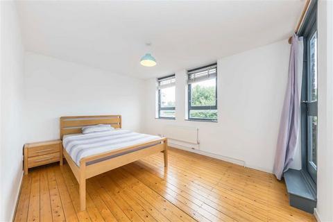 2 bedroom flat for sale, Burr Close, London E1W