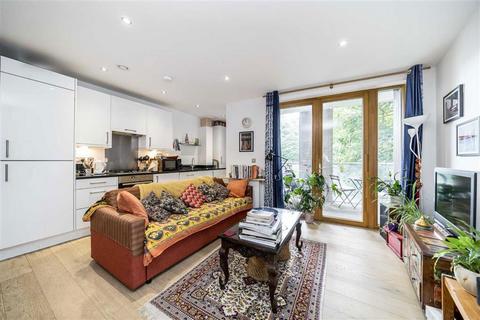 2 bedroom flat for sale, Wharf Lane, London E14