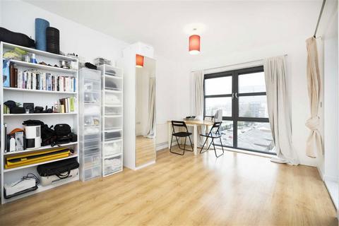 2 bedroom flat for sale, Watney Street, London E1