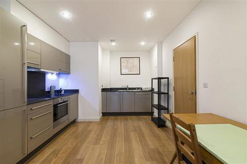 1 bedroom flat to rent, Salton Square, London E14