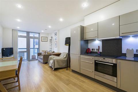 1 bedroom flat to rent, Salton Square, London E14