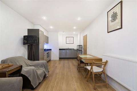 1 bedroom flat to rent, Salton Square, London E14