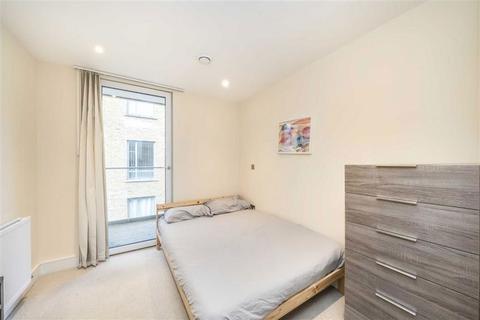 2 bedroom flat to rent, St. Annes Street, London E14