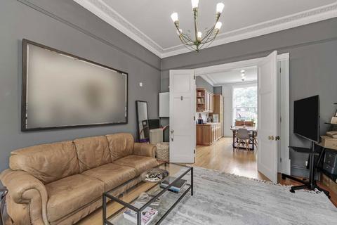 2 bedroom flat for sale, Aldridge Road Villas, London W11