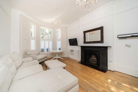 2 bedroom flat for sale, Chesterton Road, London W10