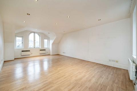 3 bedroom flat for sale, Moscow Road, London W2