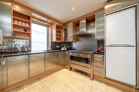 3 bedroom flat for sale, Moscow Road, London W2