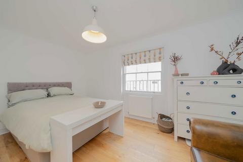 Flat 3, 8 Sussex Place, London, W2 2TP