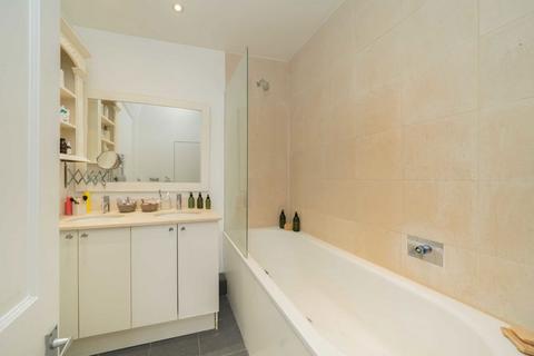 Flat 3, 8 Sussex Place, London, W2 2TP