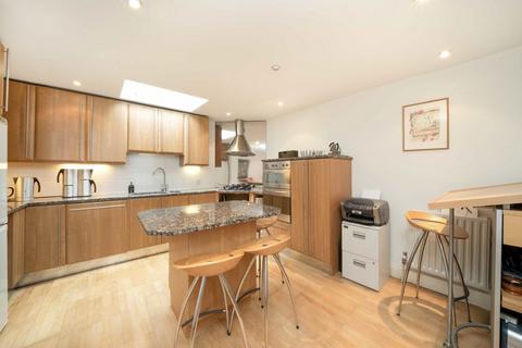 4 bedroom terraced house for sale, Bathurst Mews, London W2