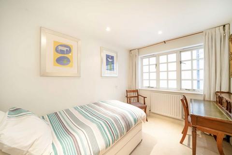 61 Bathurst Mews, London, W2 2SB