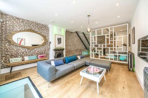 2 bedroom house for sale, Princes Mews, London W2