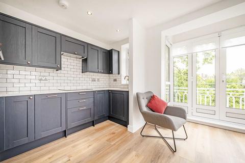 1 bedroom flat for sale, Holland Park Avenue, London W11