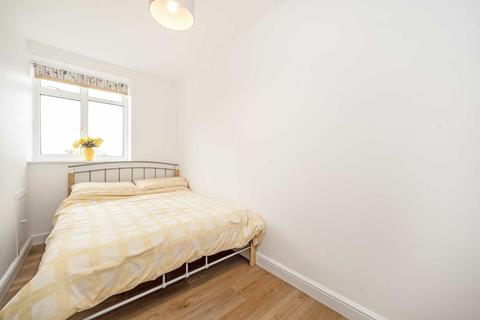 1 bedroom flat for sale, Holland Park Avenue, London W11