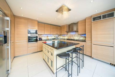 3 bedroom flat for sale, Southwick Street, London W2