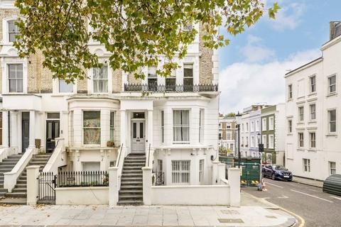 1 bedroom flat for sale, St. Charles Square, London W10