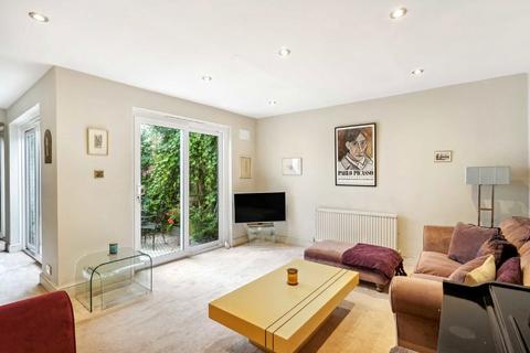 1 bedroom flat for sale, Vicarage Gate, London W8