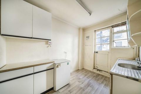 1 bedroom flat for sale, Hatherley Grove, London W2