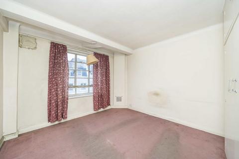 1 bedroom flat for sale, Hatherley Grove, London W2