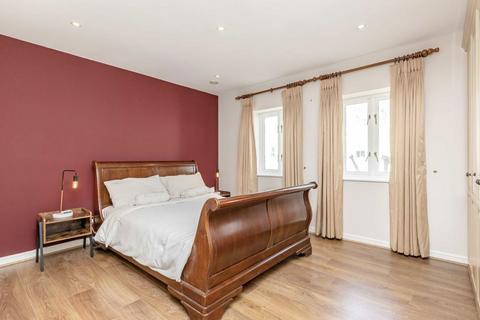 2 bedroom flat for sale, Russell Road, London W14