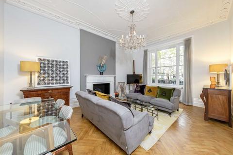 2 bedroom flat for sale, Sussex Gardens, London W2