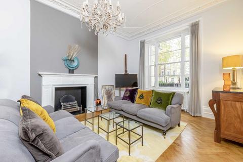 2 bedroom flat for sale, Sussex Gardens, London W2