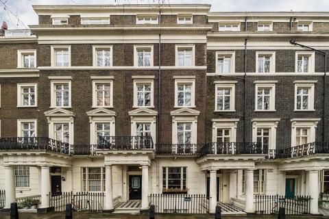 2 bedroom flat for sale, Sussex Gardens, London W2