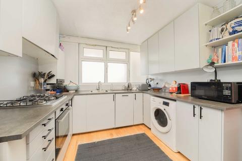 3 bedroom flat for sale, Bosworth Road, London W10