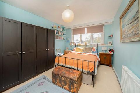 3 bedroom flat for sale, Bosworth Road, London W10