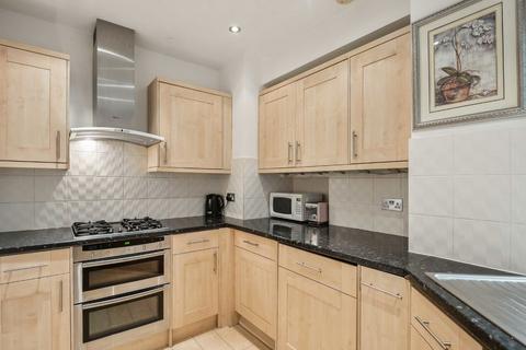 2 bedroom flat for sale, Kensington High Street, London W8