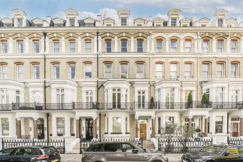 1 bedroom flat for sale, Vicarage Gate, London W8