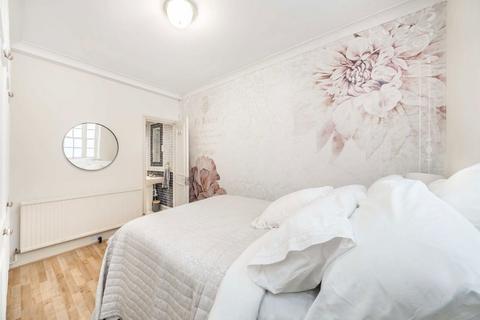 1 bedroom flat for sale, Vicarage Gate, London W8