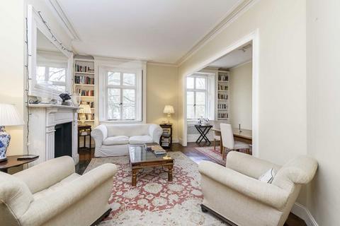 3 bedroom flat for sale, Sussex Gardens, London W2